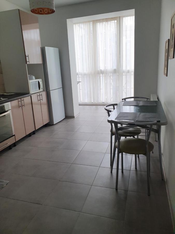 Нова Квартира За Доступною Ціною. Loetsk Buitenkant foto